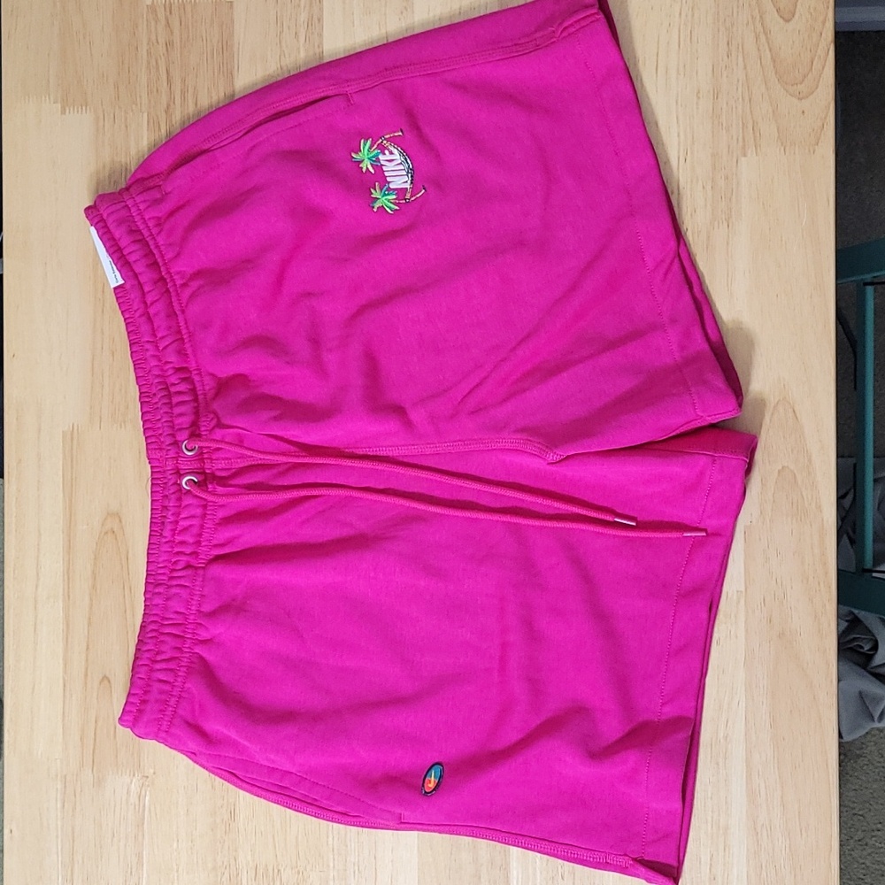Nike French Terry Sweat Shorts 5" Fireberry Pink Palm Trees HJ6879-615 Men's NWT